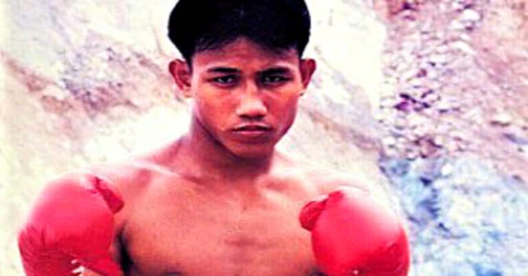 Anantasak Panyuthapum “Axe Elbow” | Best Fights & Biography
