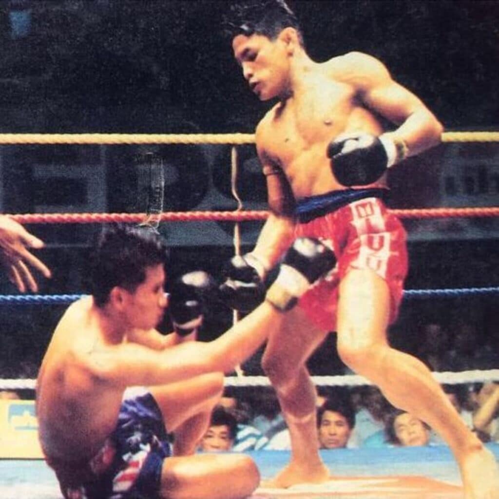 Lakhin Wassandasit vs Singnoi Sor Prasartpon 1992 - Rajadamnern Stadium