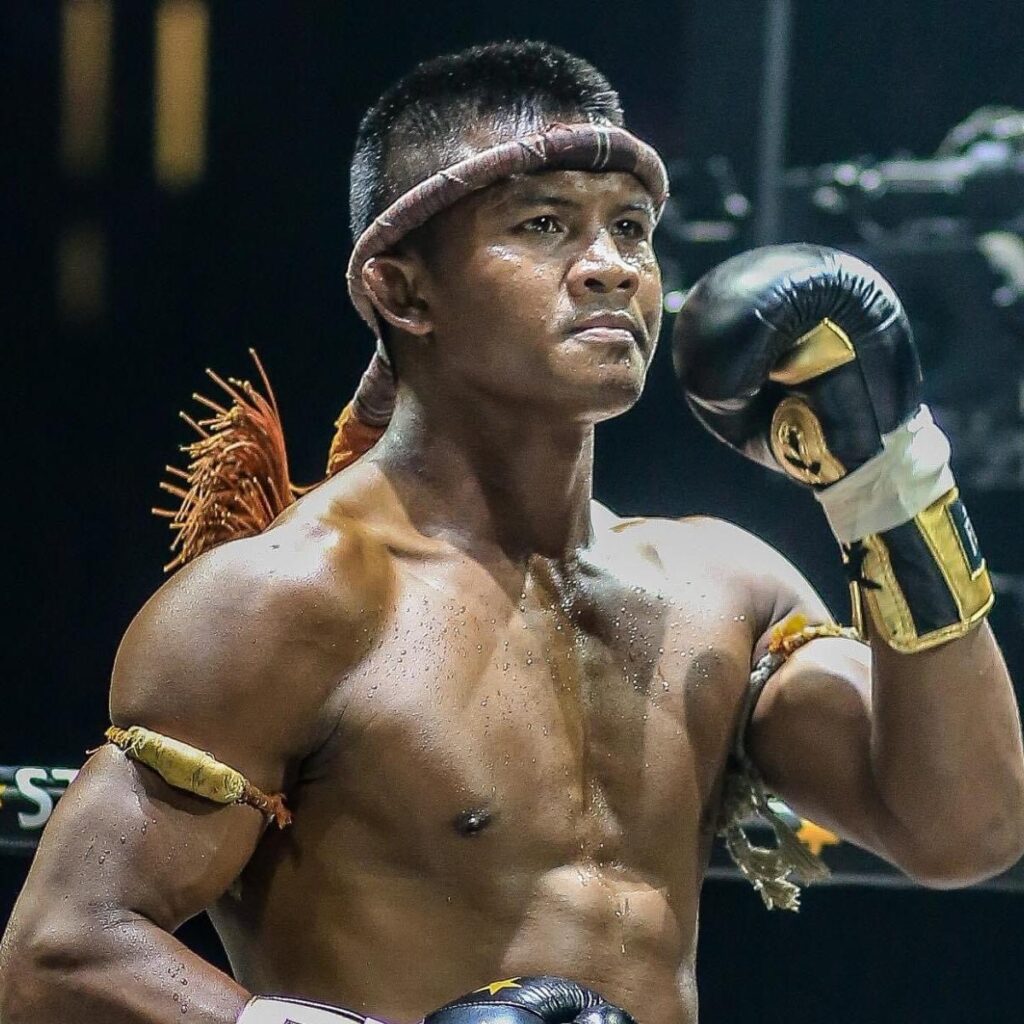 Buakaw - Muay Thai Legend